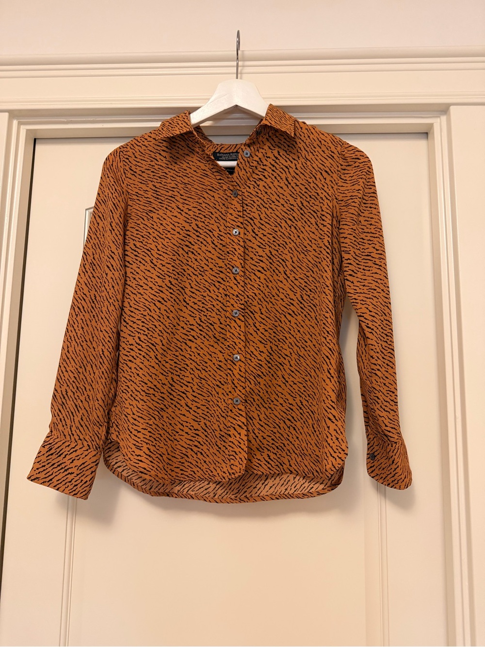 Banana Republic Dillon Classic Animal Print Shirt